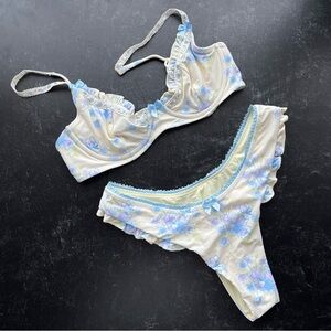 NWOT Blackbough Angel Cake Bikini